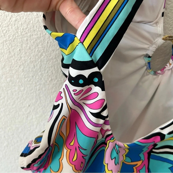 Trina Turk $162 Sz 6 Mandalay Floral Plunge One Piece Swimsuit Guc. - Picture 7 of 16